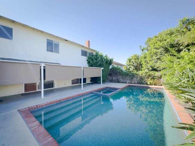 Photo - ~POOL HOME~ For Rent in Mission Viejo! 5 Bedrooms!