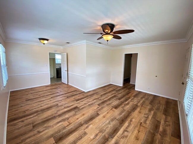 Photo - 14509 Cullen St