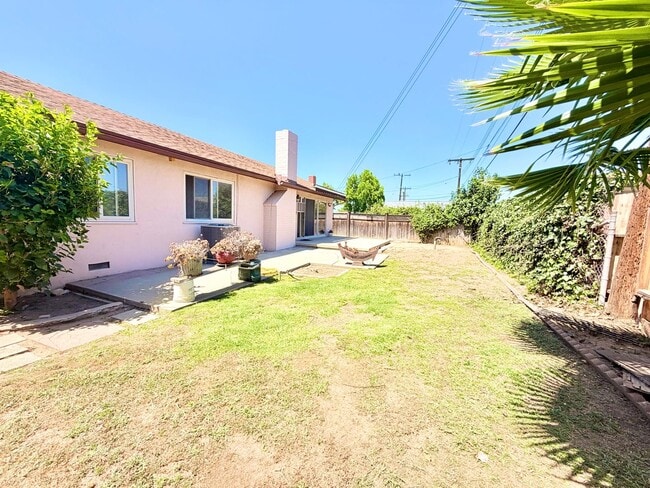 Photo - 4 bedroom La Mirada Home