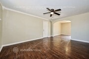Photo - 212 E 185th St