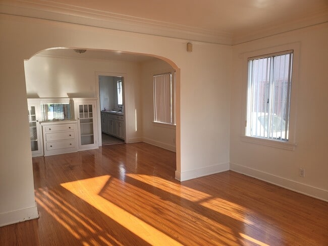 Living Room / Dining - 4427 4th Ave