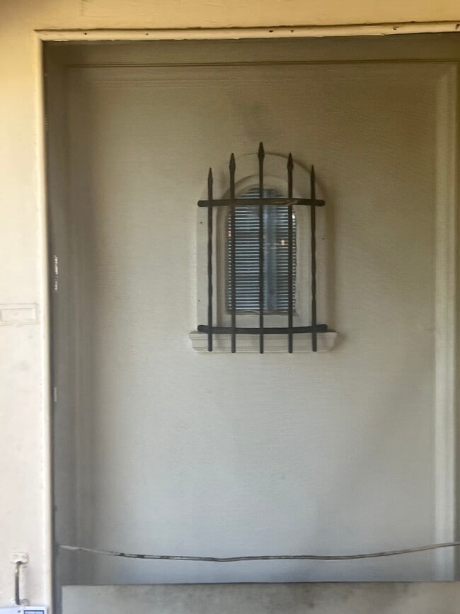 Photo - 1739 La Senda Pl