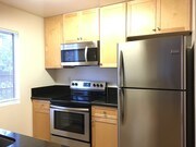 Kitchen - 11112 Summertime Ln Unit 11112