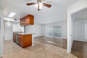 2BR, 2BA - 900SF - Kitchen - Excalibur Apartments