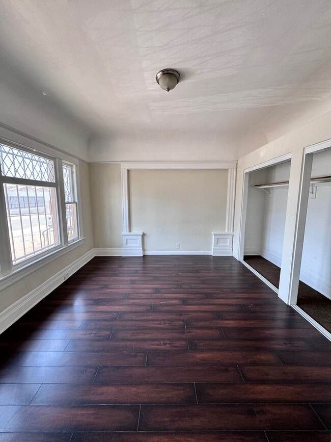 Building Photo - 963 Price St Unit E