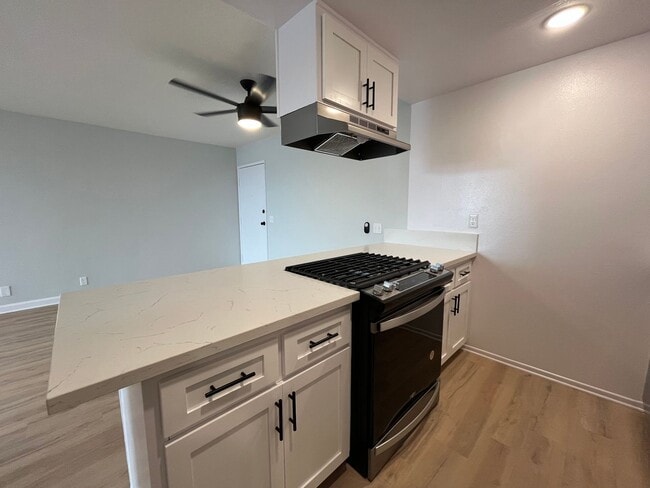 Photo - 420 Windsor Rd