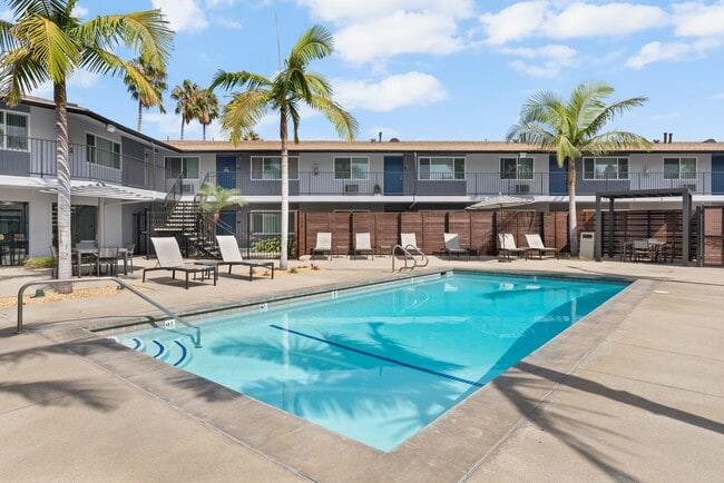 The Circle Apartments at Long Beach - The Circle Apartments at Long Beach