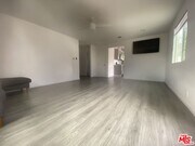 Photo - 18601 Hiawatha St