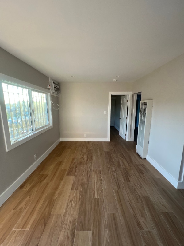 Building Photo - 7662 Main St Rental