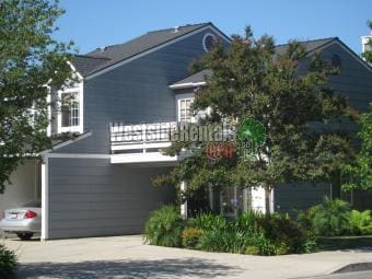 Building Photo - 550 W Lambert Rd Unit A