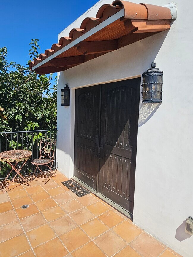 Photo - 935 N Florence St Unit 1