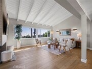 Photo - 6248 Via Canada