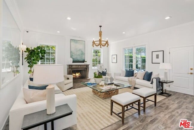 Photo - 200 S Almont Dr