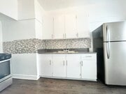Photo - 913 Grattan St Apartment Unit 105
