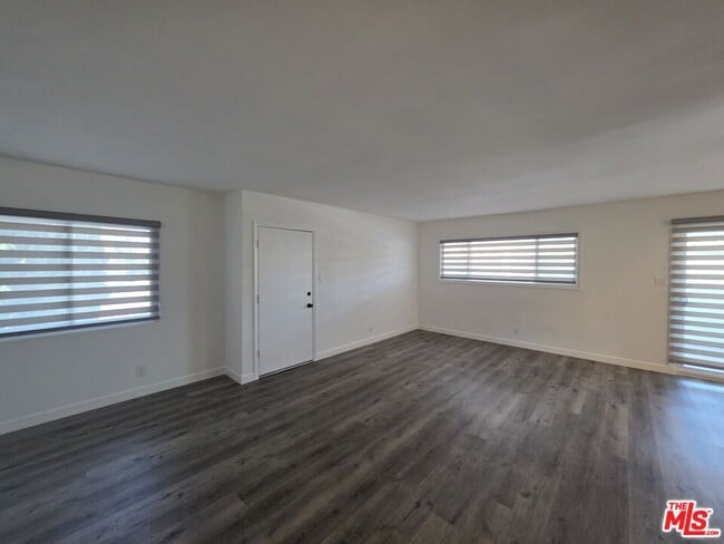 Photo - 10734 Palms Blvd Unit 3