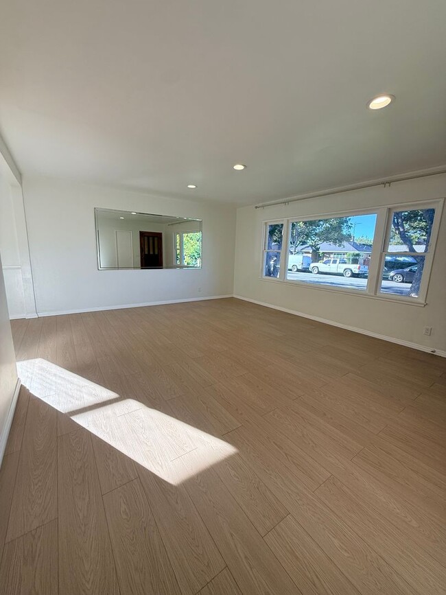 Photo - 3Bd House w/ HUGE Yard + RV Parking + New Appliances!