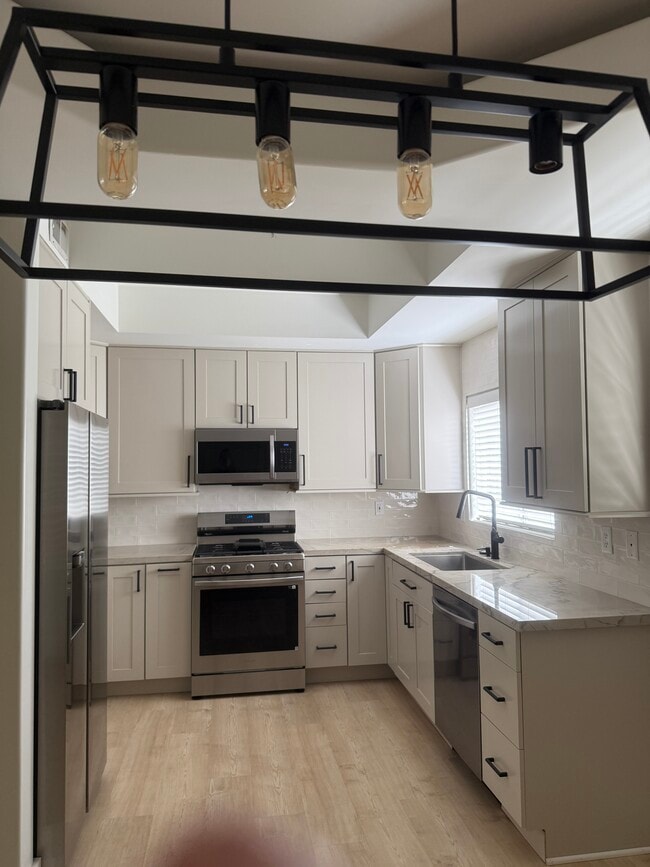 Photo - 12060 Hoffman St