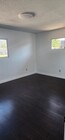 Room3 - 8872 San Vicente Ave House
