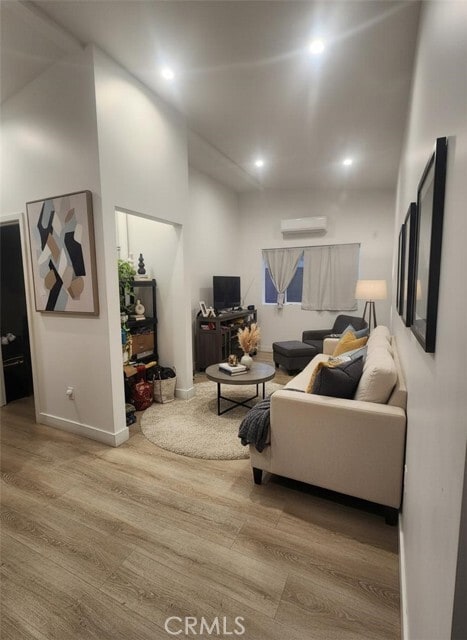 Building Photo - 6836 Colmar Ave