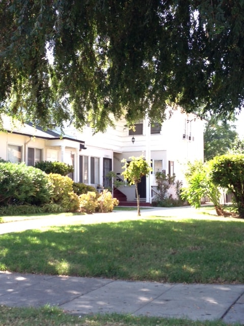 Primary Photo - 12032 Magnolia Blvd Apartments