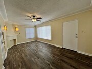 Photo - LARGE DOWNSTAIRS ONE BEDROOM ONE BATH! Unit 2522