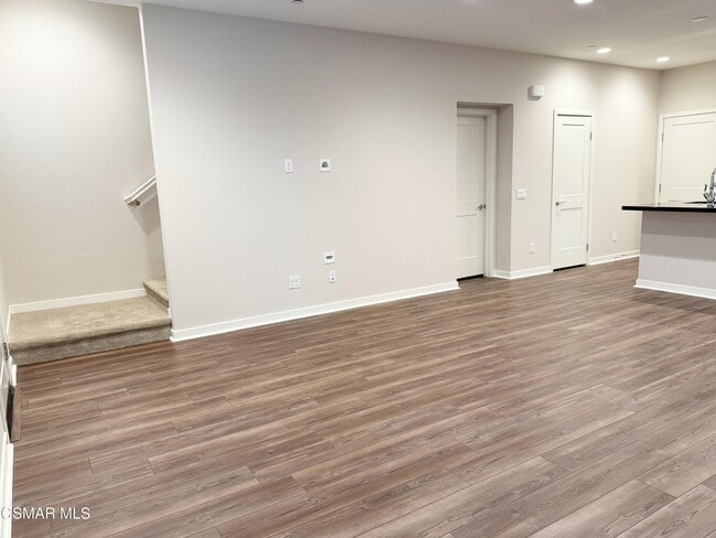 Photo - 215 Red Brick Dr