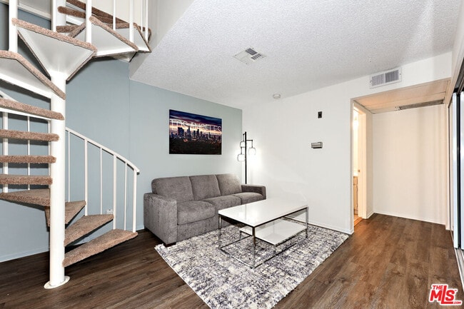 Photo - 3600 Bagley Ave Unit 310