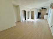 Photo - 3359 Mentone Ave Apartment Unit 4