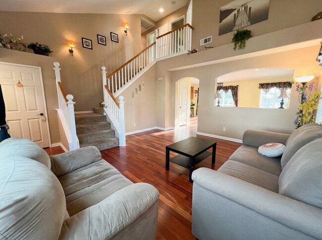 Photo - 1829 Mirador Dr