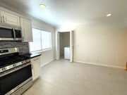 Photo - 1967 Plaza del Amo Plz Unit B