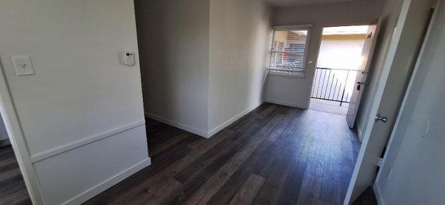 Photo - 11028 1/2 Strathmore Dr