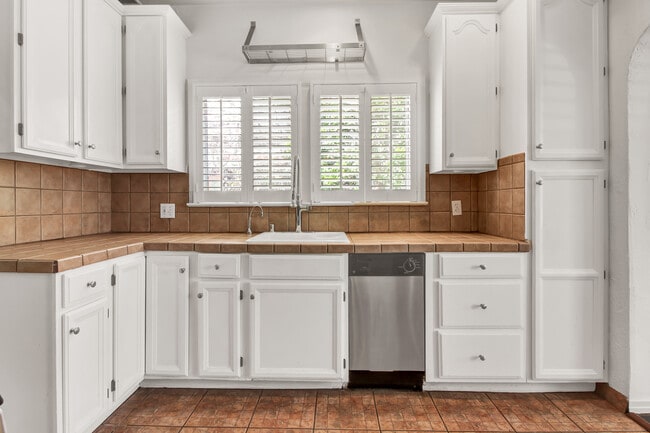 Photo - 123 N La Jolla Ave