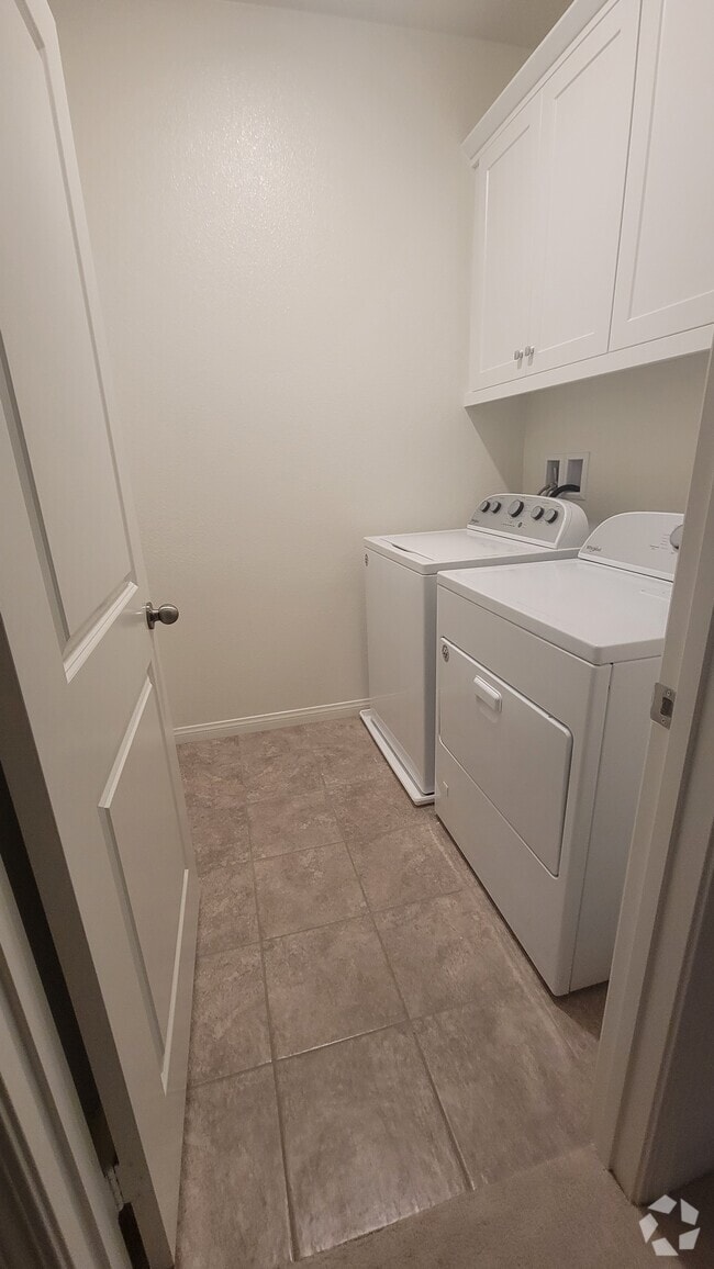Building Photo - 22770 Harmony Dr Unit 2 Rental