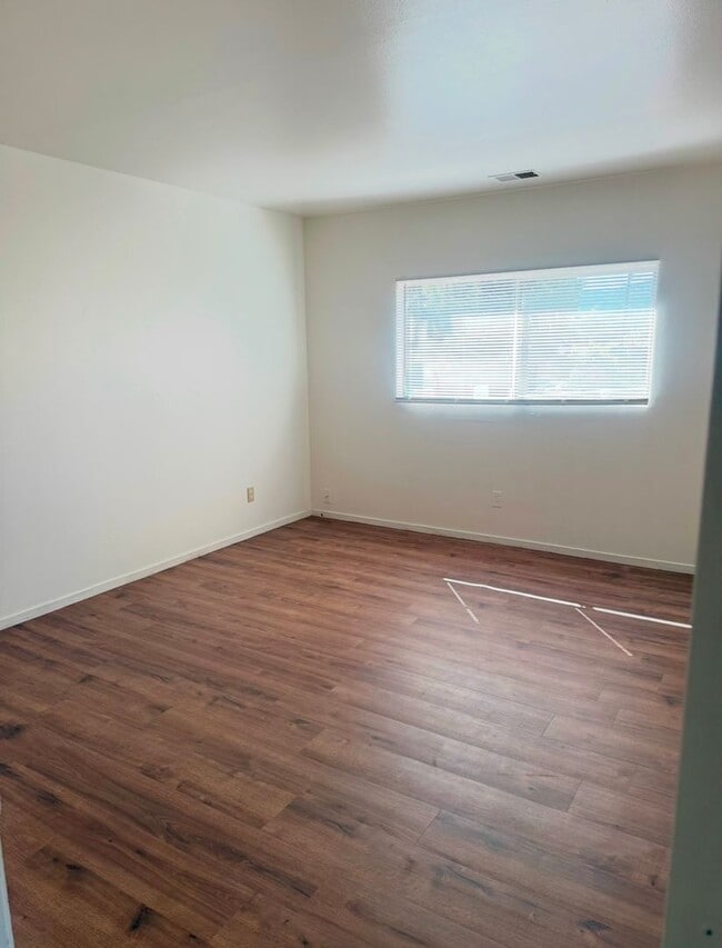 Photo - Charming 2 Bedroom, 1 Bathroom Back House