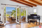 Photo - 2716 Halsey Rd