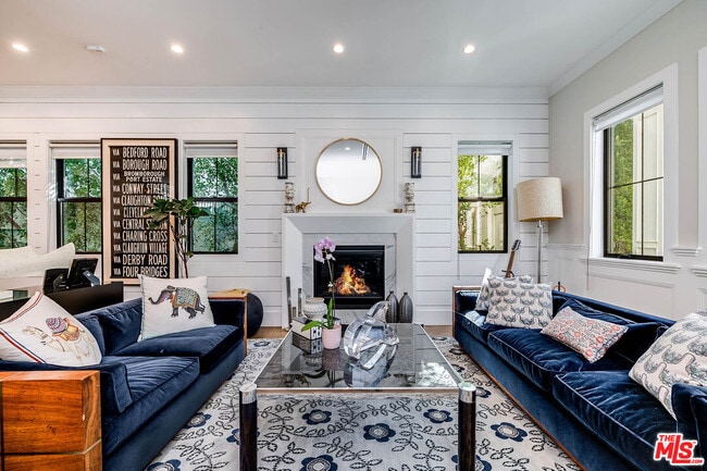 Photo - 4268 Colbath Ave