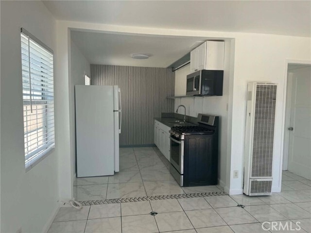 Photo - 10916 Laurel Ave
