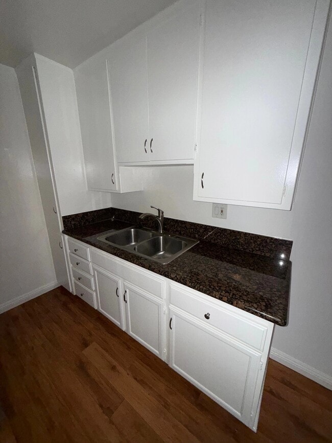 Photo - 4524 S Slauson Ave Unit 4