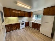 Photo - 230 W Walnut Ave Unit #D
