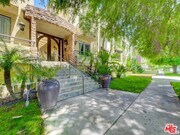 Photo - 4128 Whitsett Ave Unit 203