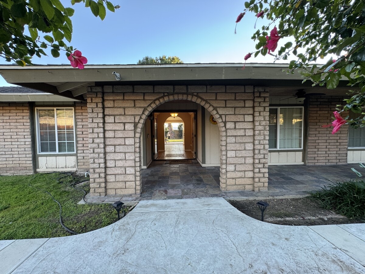 Photo - 3979 Atlantic Ave