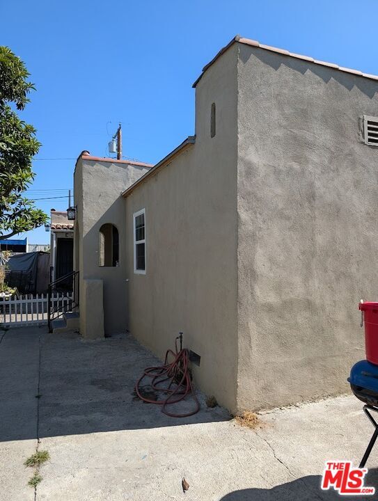 Photo - 2509 E 109th St House
