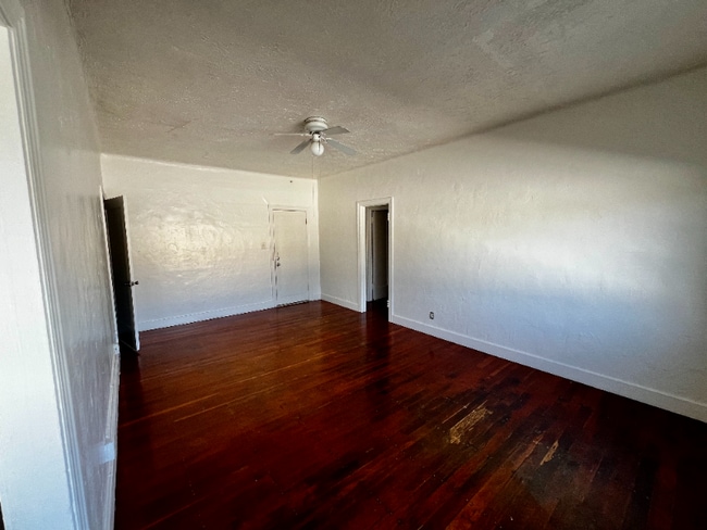 Photo - 1740 Winona Blvd Unit 303