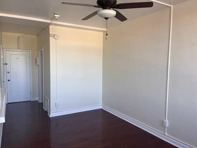 Photo - 3005 Main St Unit 309