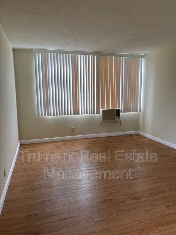 Photo - 3830 Orangedale Ave Unit 1