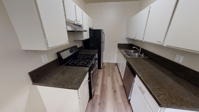 Photo - 1006 S Orange Dr