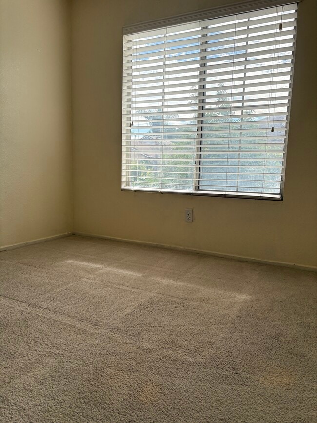 Photo - 16466 Denhaven Ct