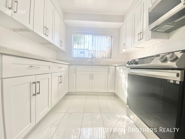 Photo - 12410 Chandler Blvd Unit 21