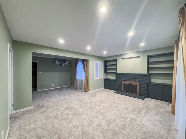 Photo - Beautiful 3bd 2 ba House