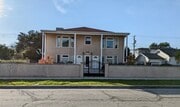 Photo - 2409 N Lincoln St Apartments Unit # B